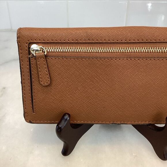 Michael Kors Slim Cross Grain Leather Full Sized Sleek Wallet - Picture 5 of 16